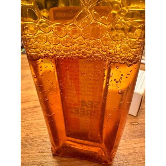 Vintage 1993 Sea Breeze Astringent 10 oz Bottle - Prop - Picture 10 of 10